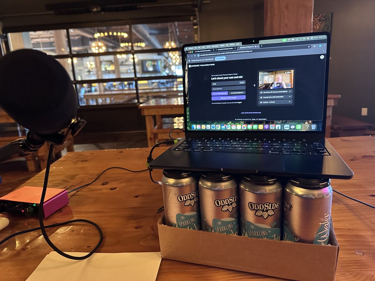 JohnKeatingTV's tweet image. The glamour! Thanks to friends @OddSideAles for the WiFi and the table space as we record the Ozzy and Keats podcast today! @ozzyandkeats