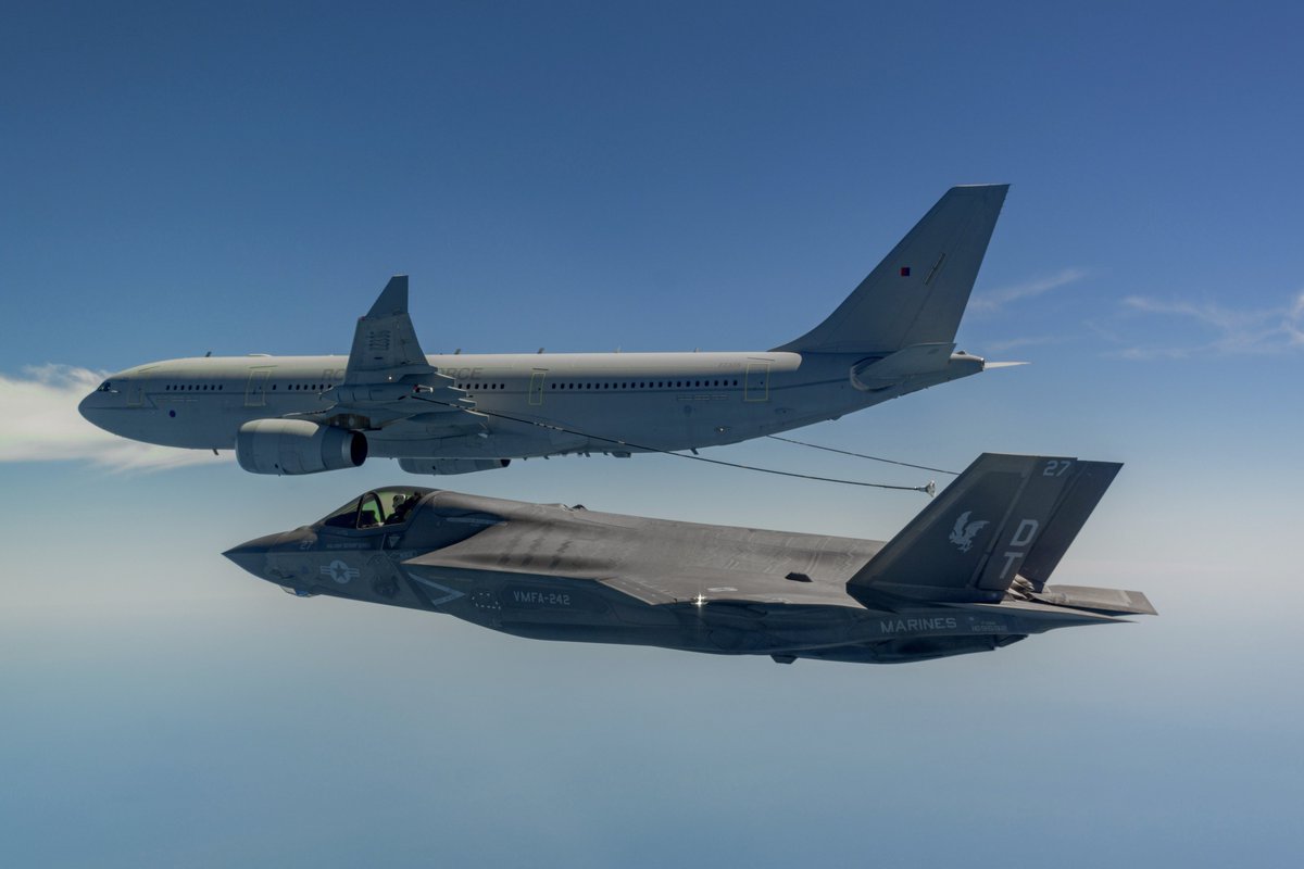 31stMeu's tweet image. 馃搷Above Northern Territory, Australia, July 16, 2025.
@USMC, @usairforce, and @AusAirForce aircraft fly in formation during #TalismanSabre25.
(Royal Australian Air Force 馃摳 by SGT David Gibbs)
@DefenceAust @USEmbAustralia
@DeptofDefense
#Marines #AlliesandPartners #TS25