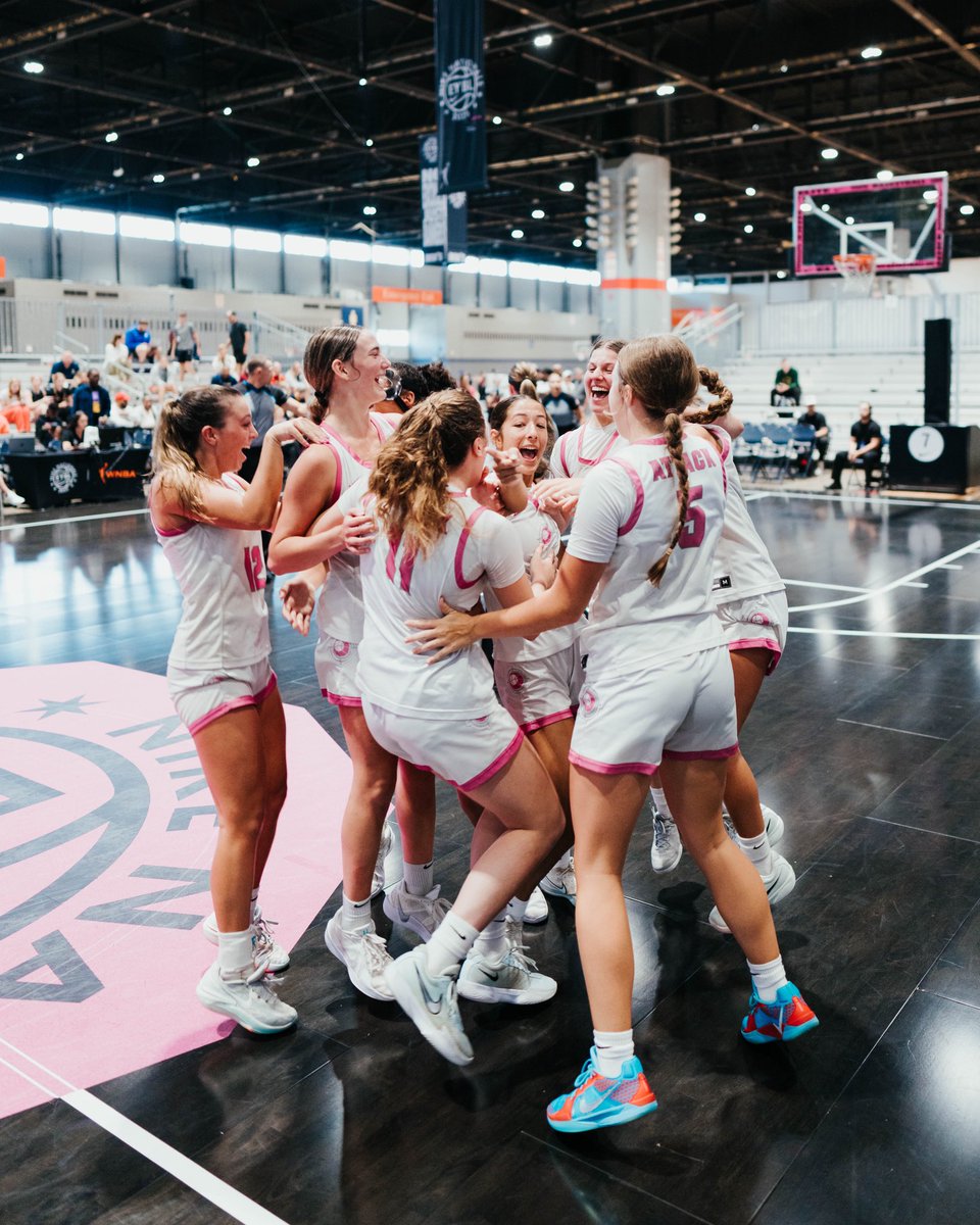 Congratulations to our 16u EYCL Champions <a href="/AllIowaAttack/">All Iowa Attack Girls EYBL</a>. 🏆 

#2025EYCL | #NikeNationals