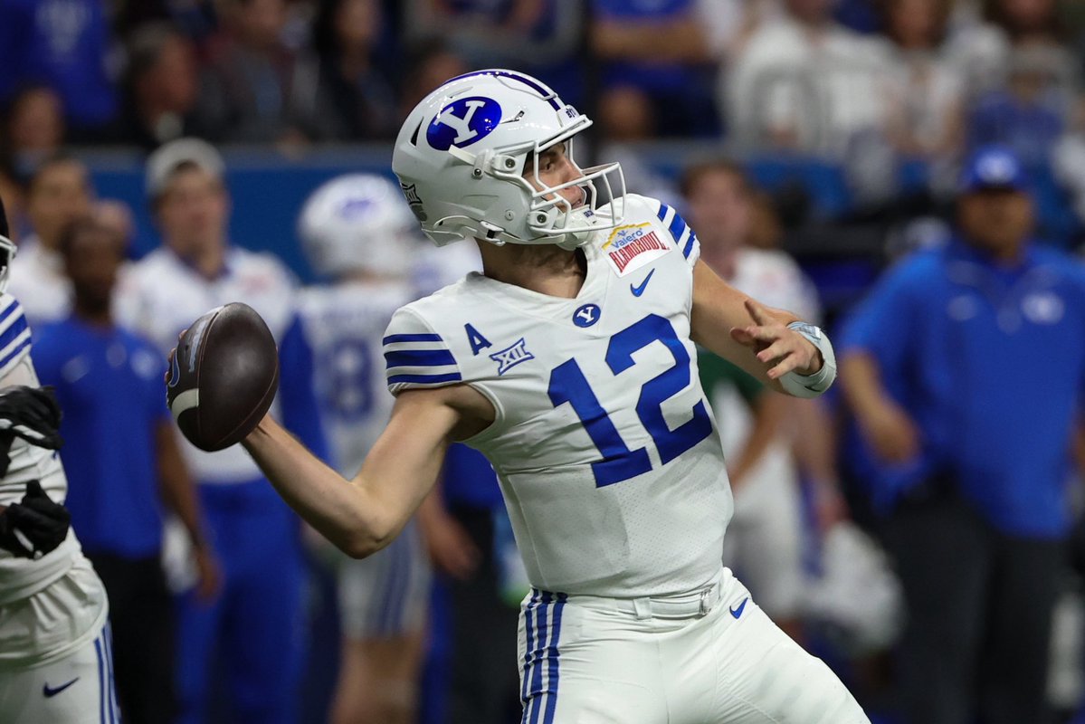 Matt_Fortuna's tweet image. Former BYU QB Jake Retzlaff is indeed Tulane-bound per source, as ESPN first reported. Retzlaff led the Cougars to an 11-2 record last season but was facing a 7-game suspension for violating the school’s honor code.
The Green Wave already had four transfer QBs on the roster,…