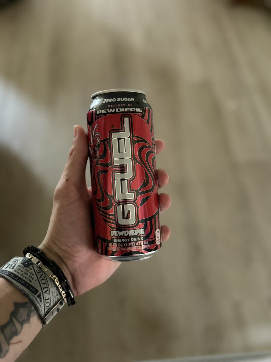 PrpleN's tweet image. Having some Pewdiepie @GFuelEnergy for the last busy day before my procedure!! 3 kids is a blessing but nooooo more 😂🫶🏼✨ might be a little soar tomorrow but I’ll be live tomorrow night @GammaLabs
code PRPLENOVA at gfuel.com/PRPLENOVA for some sweet savings 😏
