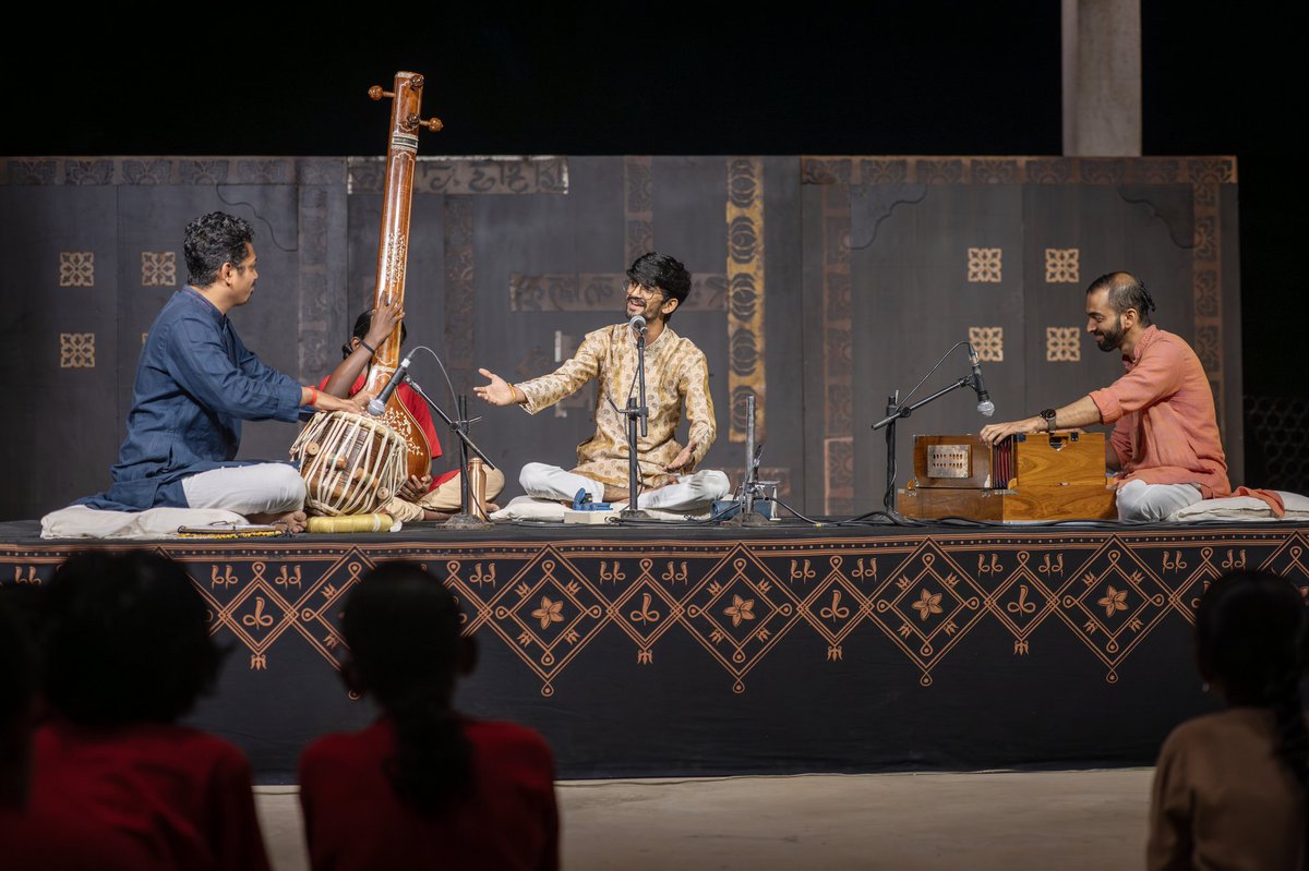 ishafoundation's tweet image. Utsavam is a unique new offering that has taken form at Isha Yoga Center – a celebration of Indian Classical Music and Dance by both in-house and invited artists, honoring the rich cultural traditions of Bharat.
It will take place daily from 6:30 PM to 7:30 PM at Suryakund…