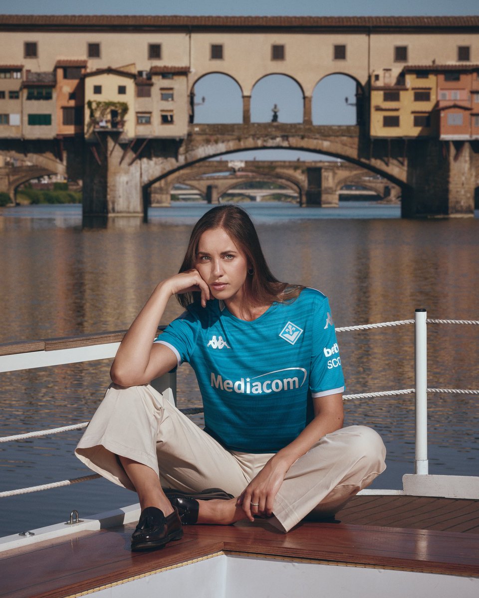 classicshirts's tweet image. ๐จ๐บ๐ฏ๐ฐ๐น๐ป ๐จ๐ณ๐ฌ๐น๐ป: The new Fiorentina third shirt.
A tribute to the River Arno which flows through Florence.
What do you think? ๐ง