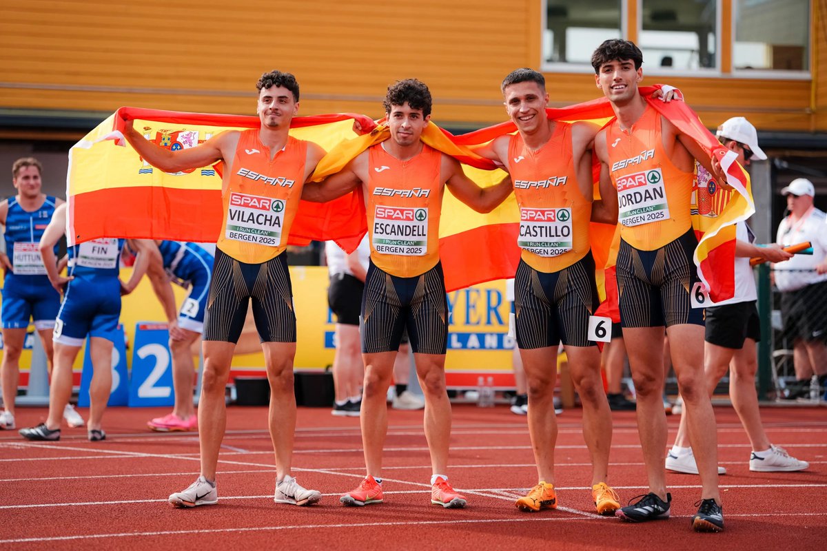 fatletismeib's tweet photo. Marc Escandell, bronze continental, i Ivana Peralta, sumen experiència internacional pel seu memorable 2025: https://t.co/9A1B1VwOwJ.
📸 @sportmedia_es @IGAMenorca

@atletismoRFEA @esportsIB @EsportsConsell @SiurellSaSini @esportscime #atletesfaib #internacionalsfaib #islandgames https://t.co/NZCmMwwqsd