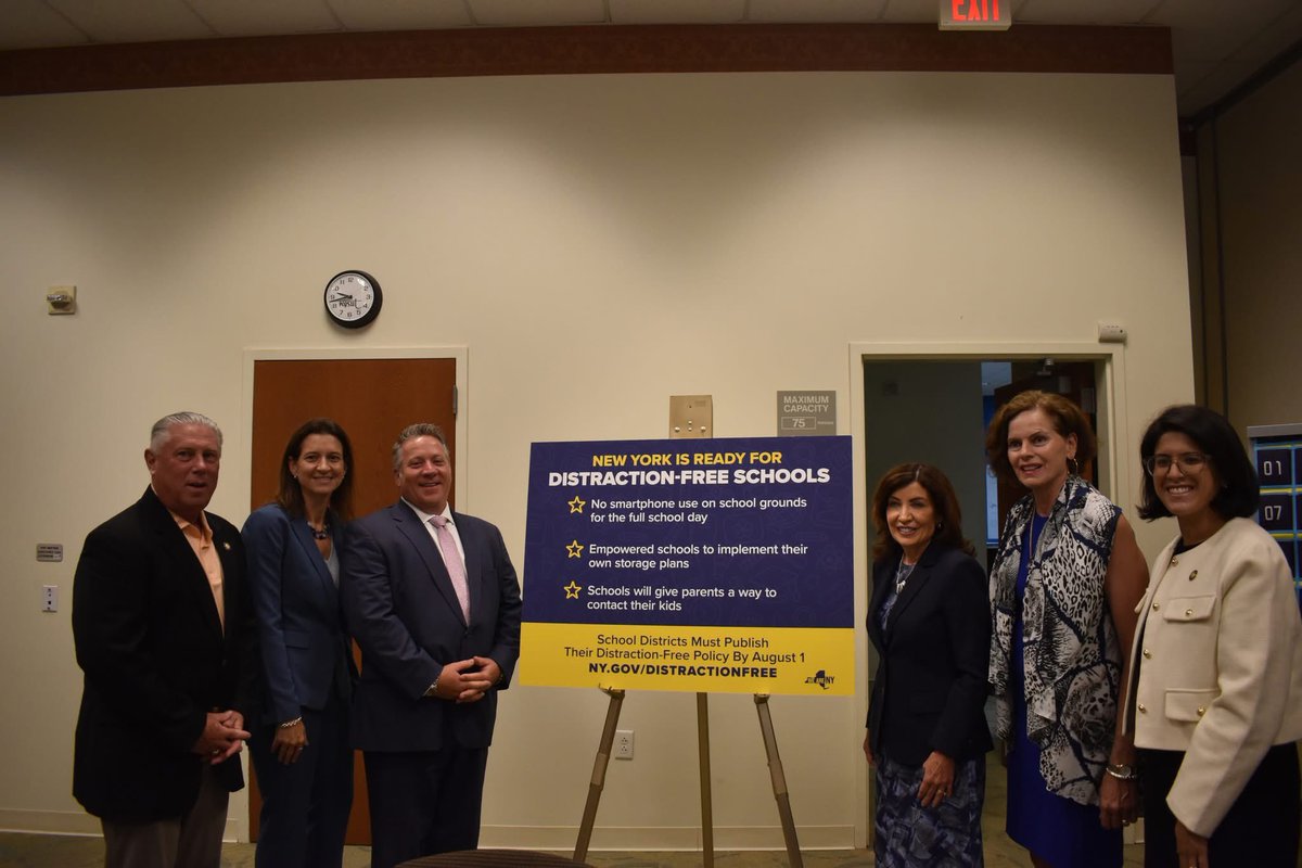 MCCoyCountyExec's tweet image. This morning, I attended a roundtable at NYSUT headquarters to discuss the implementation of bell-to-bell smartphone restrictions this fall. Our kids deserve to learn without distractions, and our teachers deserve the space to teach without competing with screens. I applaud…