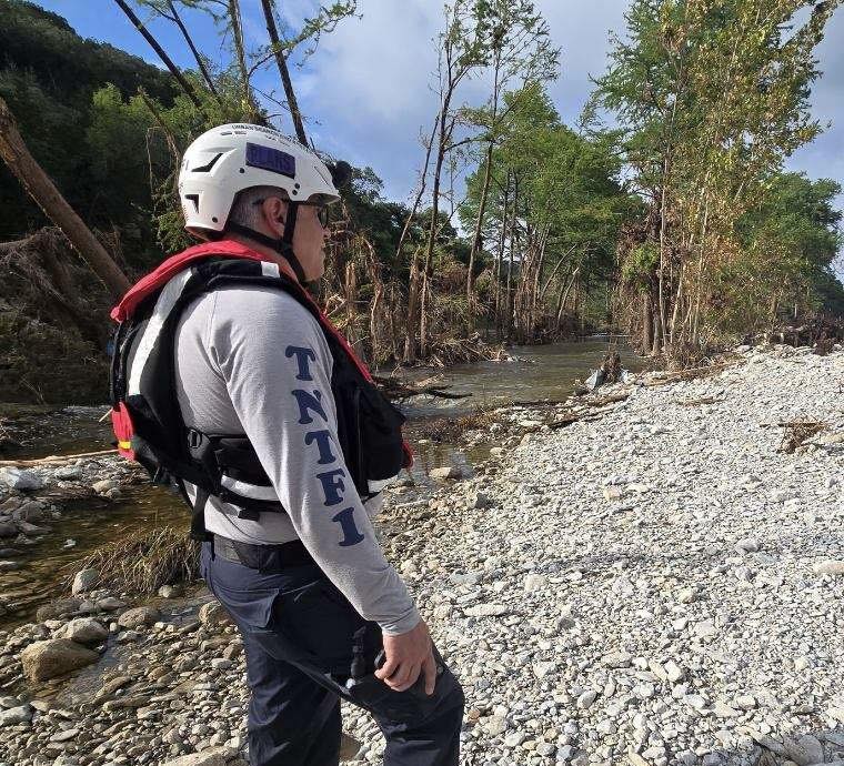 TennesseeEMA's tweet image. Tennessee Task Force 1 (TN-TF1) is extending its deployment in Texas to provide continued support for ongoing flood recovery efforts.
While some members will return home to Memphis, others are on the way to join the team in Kerr County. TN-TF1 (15 members and six canines) will…
