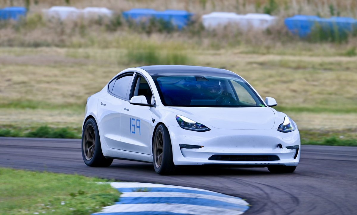 MartianWheels's tweet image. Happy 3 millionth Model 3 day. Ours has been through a LOT and is still going strong