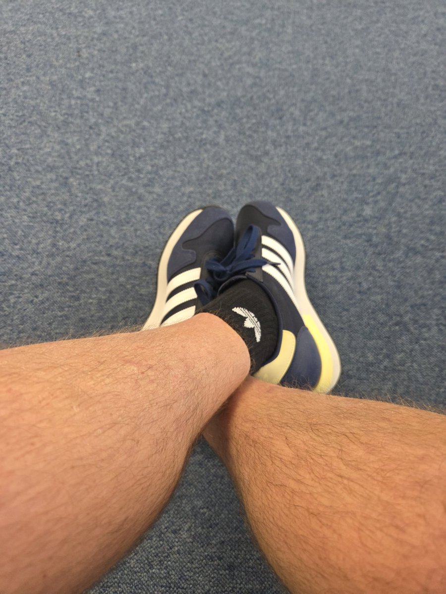 mavv1903's tweet image. Dentist waiting room..arrgggg hate it lol