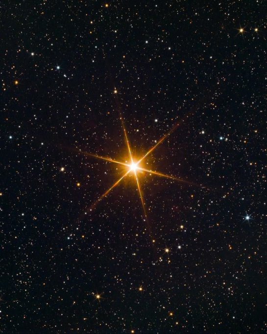 🚨: The star Betelgeuse is close to exploding... and supernova created by its explosion will be visible to the naked eye... even in daylight!