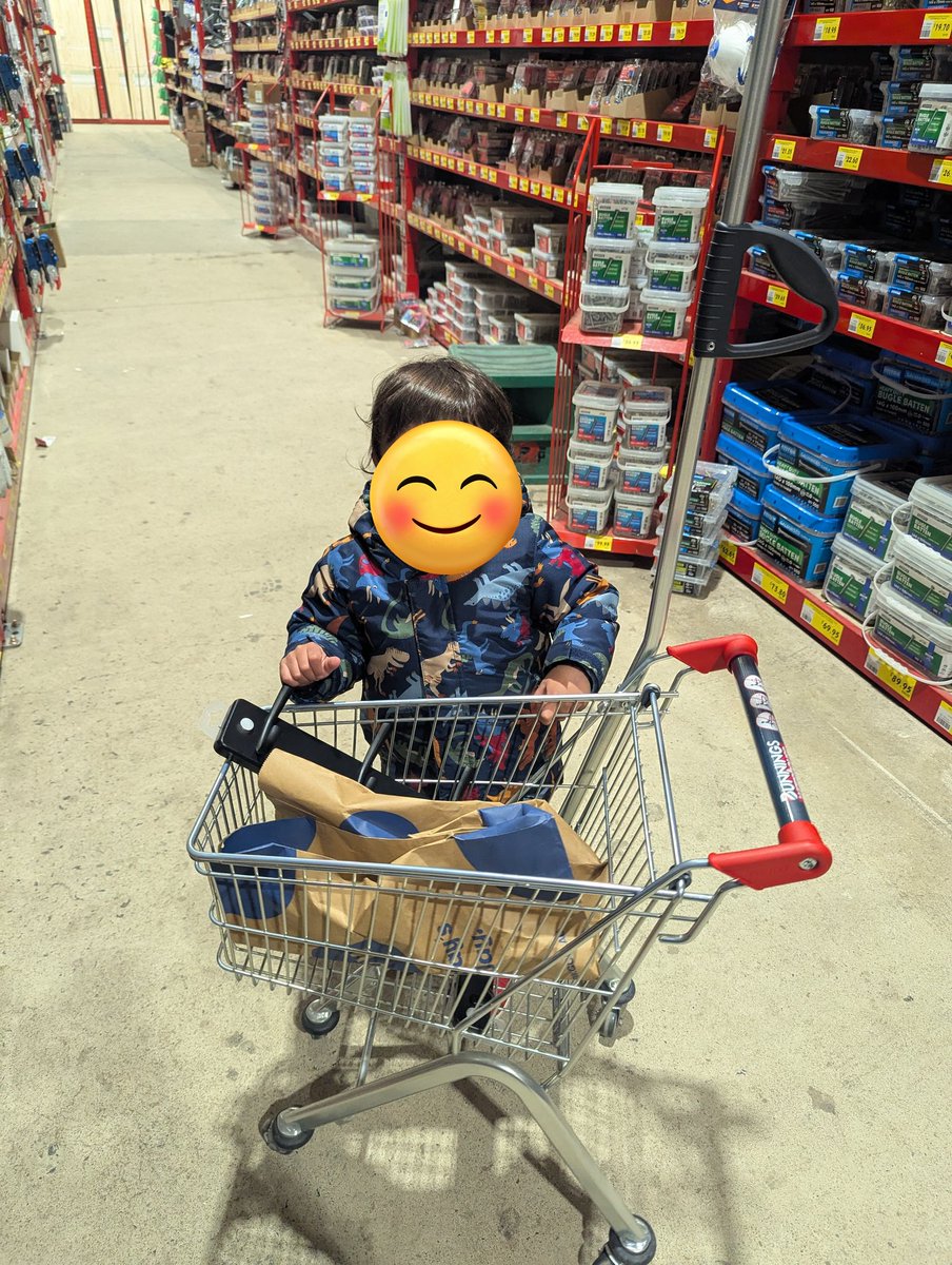 zudizzle's tweet image. DIY weekend ✅
