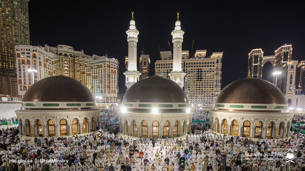 HajMinistry's tweet image. في الحرم المكي نداوةُ الإيمان، وسكونُ الجوارح، وسمو الأفئدة.