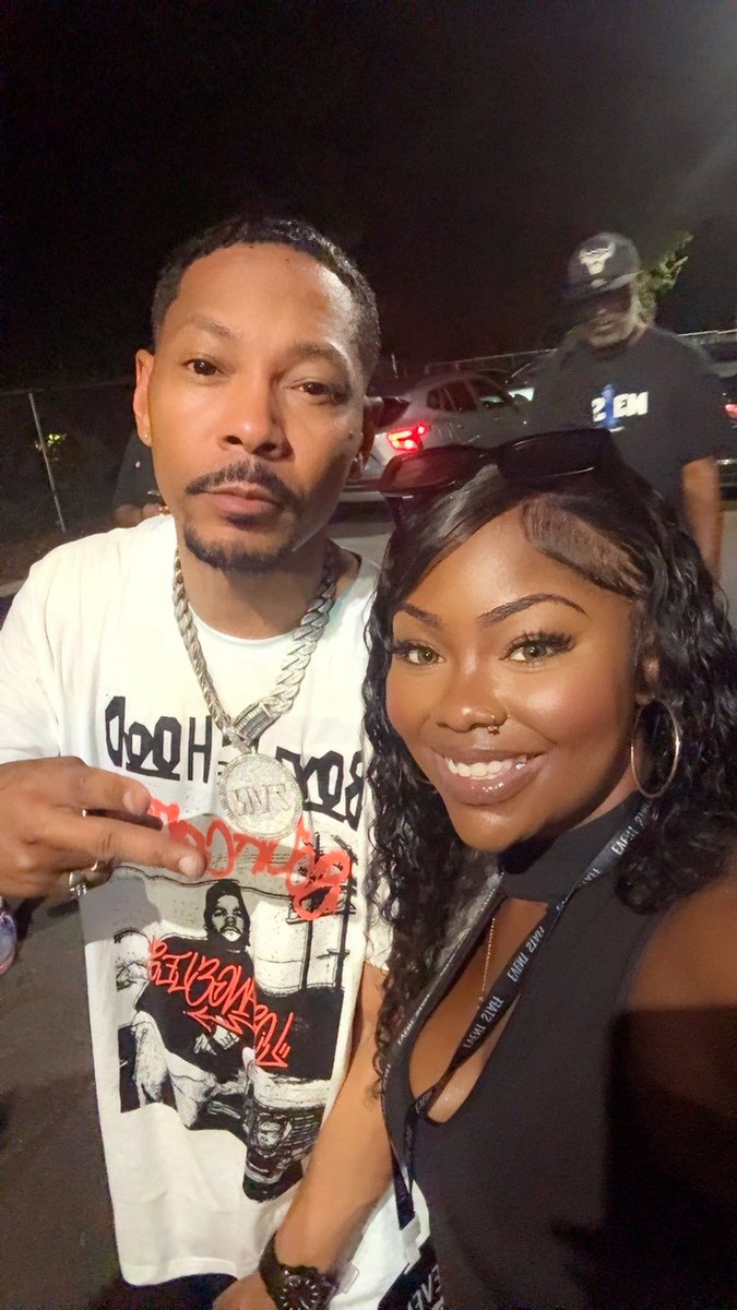 ladii_kii's tweet image. I am a social butterfly! I am the people’s person! And I look amazing doing it! Thank you @beezy_aye @7vnmusic and the @BoilerRoomATL for an amazing time I got comfortable fast!