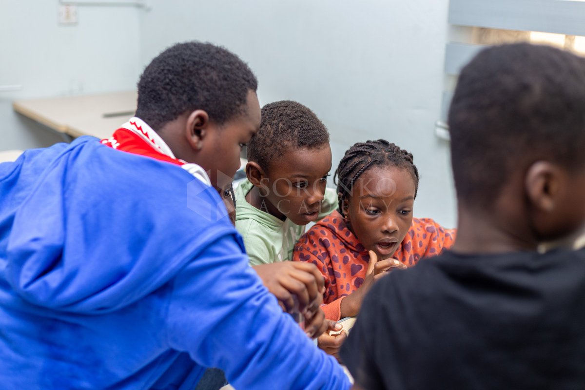 soronkoacademy's tweet image. They also worked on a group project that encouraged teamwork and collaboration among the students, allowing them to share ideas, work together towards a common goal, and practice what they had learnt over the previous week.
#CodingForKids #YoungCoders #STEMEducation