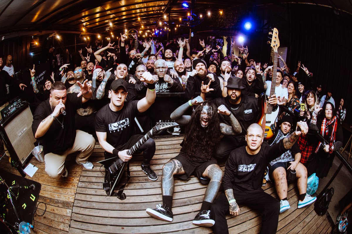 Sujerazl's tweet photo. 🤡🧨SÁBADO FOI PESADO! 
OBRIGADO A TODOS QUE COLARAM E A TODOS OS ENVOLVIDOS QUE FIZERAM O EVENTO ACONTECER.
VAMOOO!🔥🔥🔥 https://t.co/ttrPIInTrn