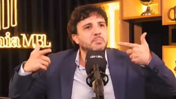 GutoZacariasMBL's tweet image. Já imaginaram o @renansantosmbl num DEBATE PRESIDENCIAL colocando o dedo na cara de político covarde e levando as discussões do Análises para o debate nacional?
É fundamental termos um candidato sem rabo preso e com coragem para falar o que o brasileiro precisa ouvir.
Ele…