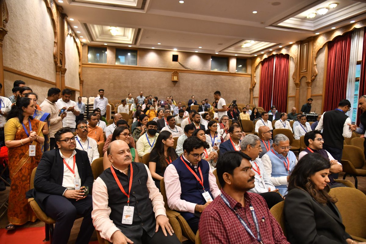 📍Sahyadri Guest House | Mumbai

Proud to represent Maharashtra on the global stage! 

Under the visionary leadership of Hon’ble PM Shri Narendra Modi ji and the guidance of Hon’ble CM Shri Devendra Fadnavis ji, we’ve taken a historic step towards Developed Bharat 2047.