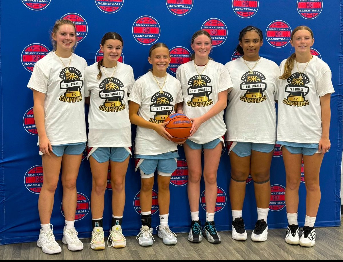 IBC14uMiller's tweet image. The Finale 15U Champs!What a way to end an incredible season!So proud of these girls and all they accomplished.We battled all year grinding through tough competition,sticking together, and proving we belong at the highest level. Playing up never fazed us it only made us stronger.
