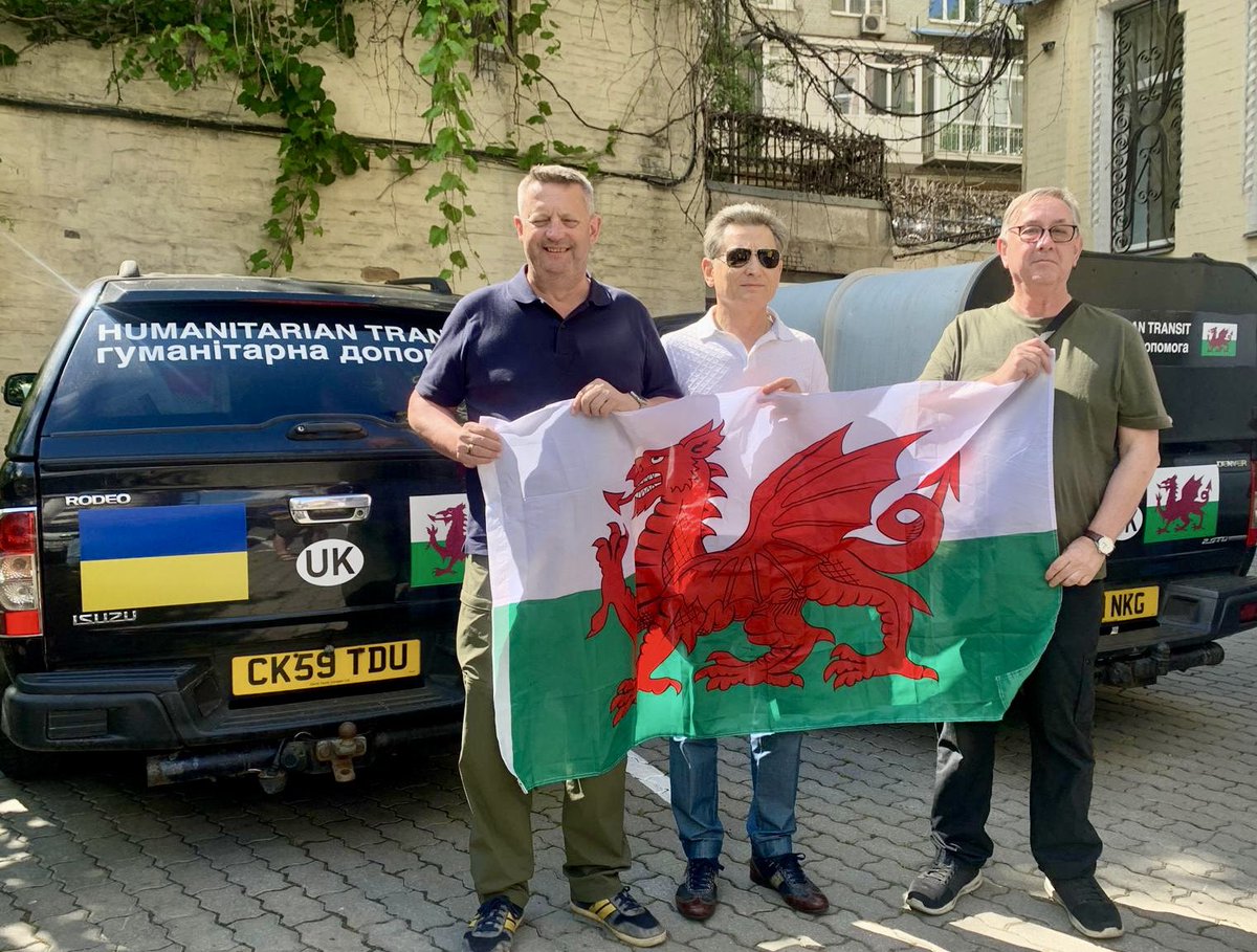 Alun Davies AS / MS ๐ด๓ ง๓ ข๓ ท๓ ฌ๓ ณ๓ ฟ๐ช๐บ (@alundaviesms) on Twitter photo Thanks for this! Just arrived in Kyiv! With <a href="/MickAntoniw1/">Mick Antoniw ๐ด๓ ง๓ ข๓ ท๓ ฌ๓ ณ๓ ฟโ๐บ๐ฆ</a> Thanks for this! Just arrived in Kyiv! With <a href="/MickAntoniw1/">Mick Antoniw ๐ด๓ ง๓ ข๓ ท๓ ฌ๓ ณ๓ ฟโ๐บ๐ฆ</a>