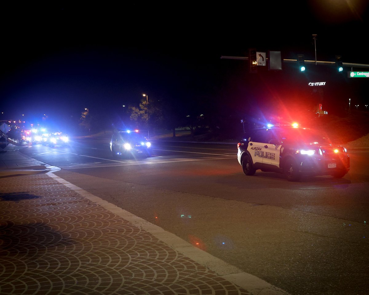 AuroraPD's tweet image. Over the weekend our department in partnership with the 7/20 Memorial Foundation, alongside survivors, family and friends of victims, and community members gathered to pay their respects and remember the 12 lives lost 13 years ago.
Each year, at 12:37 AM on July 20th, the…