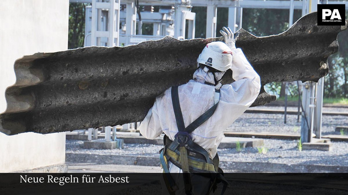 Asbest – einst „Wunderfaser“, heute Gesundheitsgefahr. 🏗️
Trotz Verbot (1993) steckt der Stoff noch in vielen Gebäuden – ein Risiko bei Sanierungen.

🔧 Jetzt gelten neue Regeln beim Bauen im Bestand.
Alle Infos im Beitrag 👉 praevention-aktuell.de/neue-regeln-fu…
#Arbeitsschutz #Asbest #Bau
