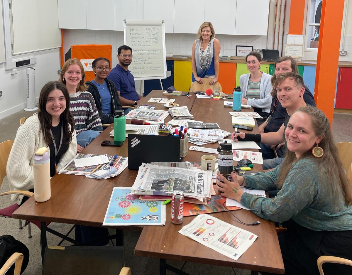 RediscoveryCtr's tweet image. Big thanks to board member Margaret Ward for generously donating her time to lead an Understanding the Media session for our Communications &amp;amp; Circular.ie teams 💪

The Centre are very lucky to have such engaged, experienced board members supporting our work!