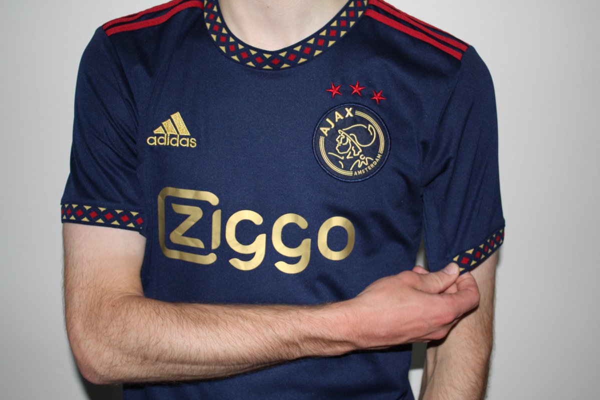 🌟BEST OF SHIRTS🌟
This beautiful kit surely fits into that collection🤩

Ajax 2022-23 Away❌❌❌

💸Available for €45,-

🛍️Shop Here: fancyfootballshirts.com/products/ajax-…