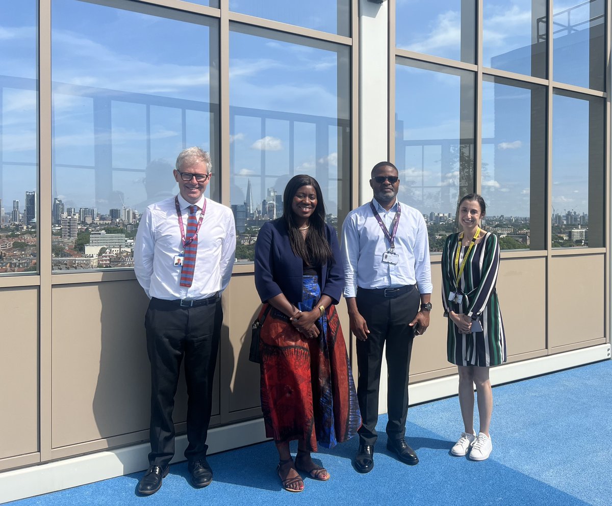 KingsMaudsley's tweet image. Great to welcome @Miatsf, MP for Peckham, to the Maudsley site! We visited the roof of the Pears Maudsley Centre for Children and Young People, opening later this year. This world-leading facility will unite clinical care and research. @KingsIoPPN @maudsleycharity @MaudsleyNHS