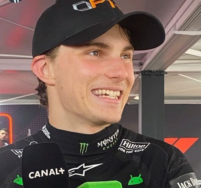 laurogeitabat's tweet image. he was so incredibly happy when he arrived at the media pen 🥹