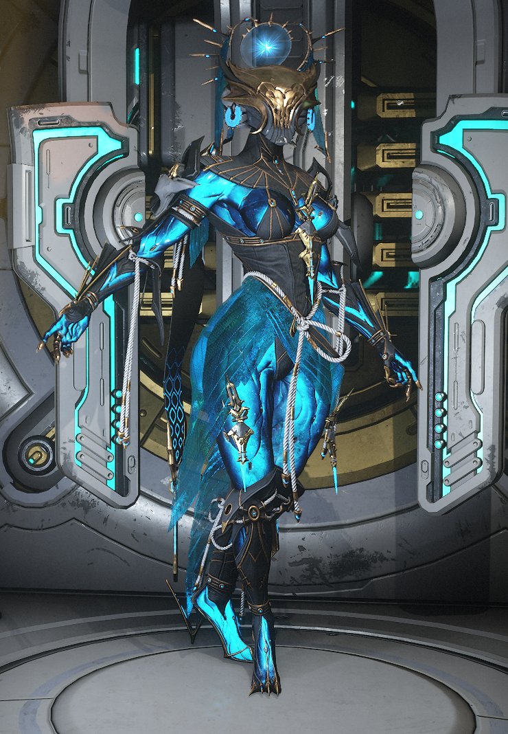 BlazingCobalt's tweet image. valkyr heirloom is pretty, i enjoy it a lot more with her deluxe helmet