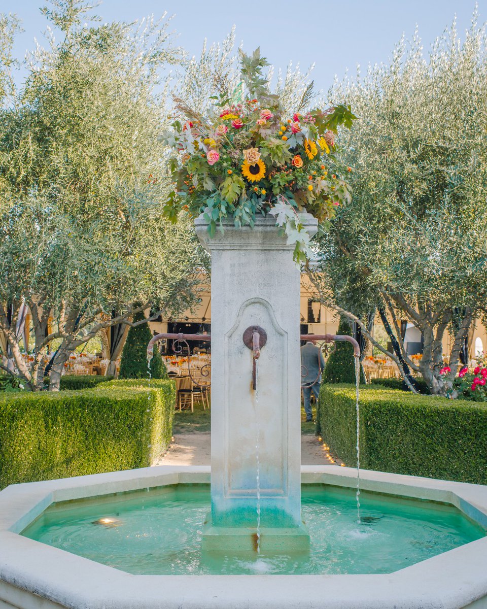 V. Sattui - where being you is celebrated. We call our estate and vineyards the “Napa D’Italia” Experience – a place to discover and share the bounty with friends and family. Whether you’re a sipper or connoisseur, we have a wine experience for you.