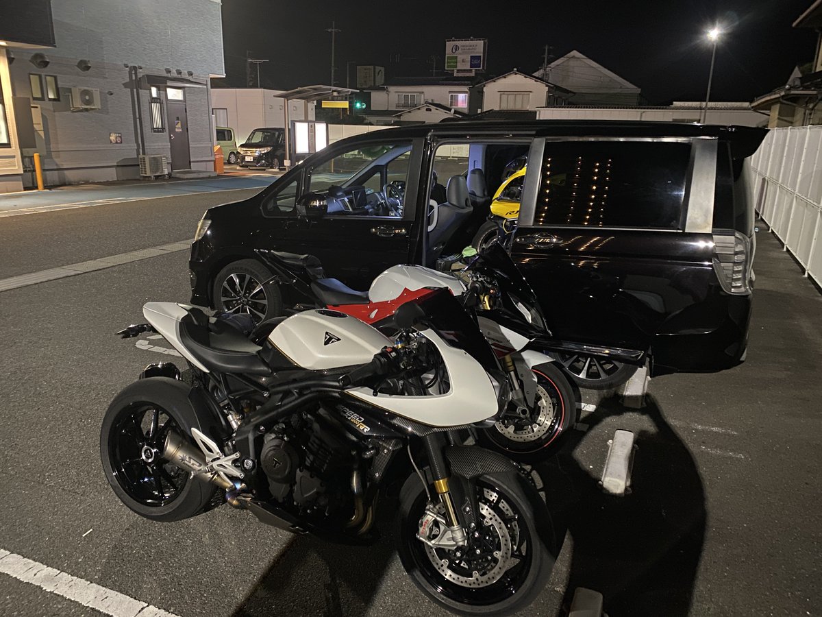 you_s1krr's tweet image. DAY 2 !!!
マリノさんにカメラお誘い頂いて楽しすぎて気づけば夜までご一緒させて頂いてました笑
ぎゃうめさんにもすごい良くして頂いて、俊好さんにもジュース頂いたりして香川の人達みんなあったかすぎて大好き🫶
また絶対来ます !!!
@Gyaume_YZFR1
@33_8844
@zzz_oysm_zzzz