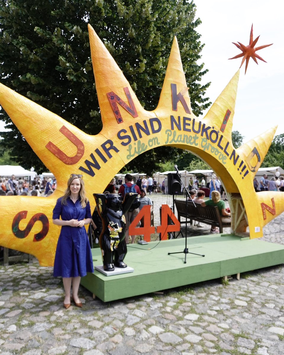 Ottilie_Klein's tweet image. 🎉 650 Jahre Britz – ein ganz besonderes Jubiläum!
Beim großen Sommerfest auf dem Gutshof Britz wurde nicht nur die bewegte Geschichte dieses Ortsteils gefeiert – es wurde auch sichtbar, was Britz heute ausmacht: das Engagement der Menschen, Vereine & Initiativen, die ihre…