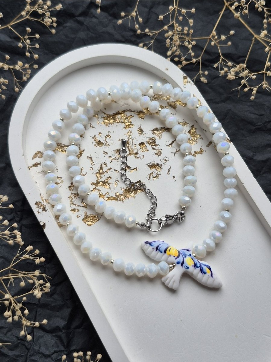 Ukrainian_Art_'s tweet image. Friends, a handmade necklace in a single copy is still waiting for its owner and is ready to go on a journey around the world.🕊💙💛

etsy.com/listing/188534…

Share to find a home for this hand-painted bird🕊
#madeinUkraine #handmadejewelry #SupportUkraine #StandWithUkraine