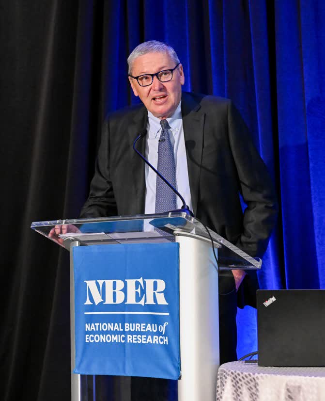 nberpubs's tweet image. N. Gregory Mankiw, Robert M. Beren Professor of Economics at Harvard University, presented the 2025 Martin Feldstein Lecture on "The Fiscal Future." youtube.com/watch?v=B916t3…