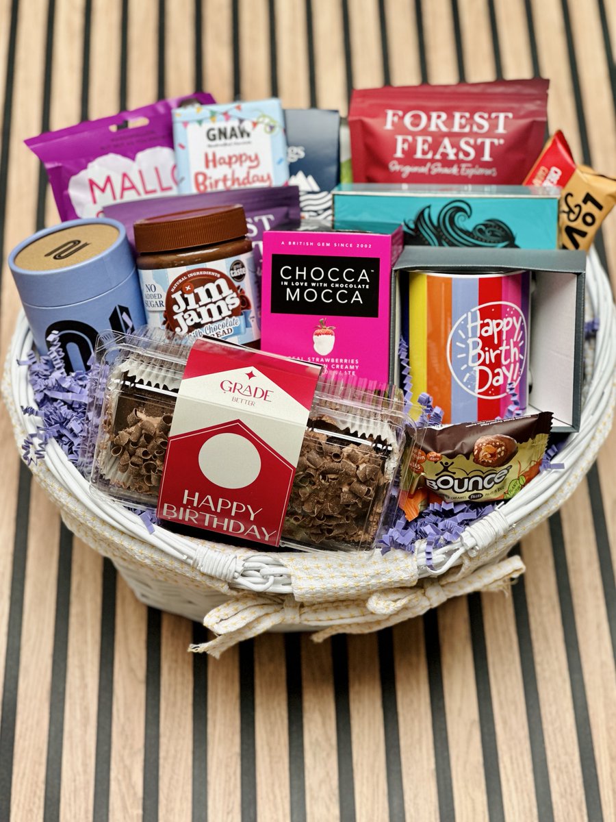 BasketsGalore's tweet image. Today's Gift Basket Of The Day is the ''Treat Time Birthday Gift" 馃巶
ow.ly/7REz50Wqshe
Follow & RT to enter #prize draw to #win a Gift Basket.
More info via our blog.
#dailydispatch #gifts #competition #giftbasketsrule #birthdaygift #birthdaygiftbasket