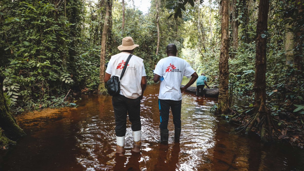 MSF_canada's tweet image. #DRC: Measles and cholera outbreaks are surging. Doctors Without Borders is responding with over 20 emergency operations.
Our teams vaccinated over 448,000 people and treated more than 18,000 patients, all amid worsening insecurity and aid cuts.
doctorswithoutborders.ca/democratic-rep…