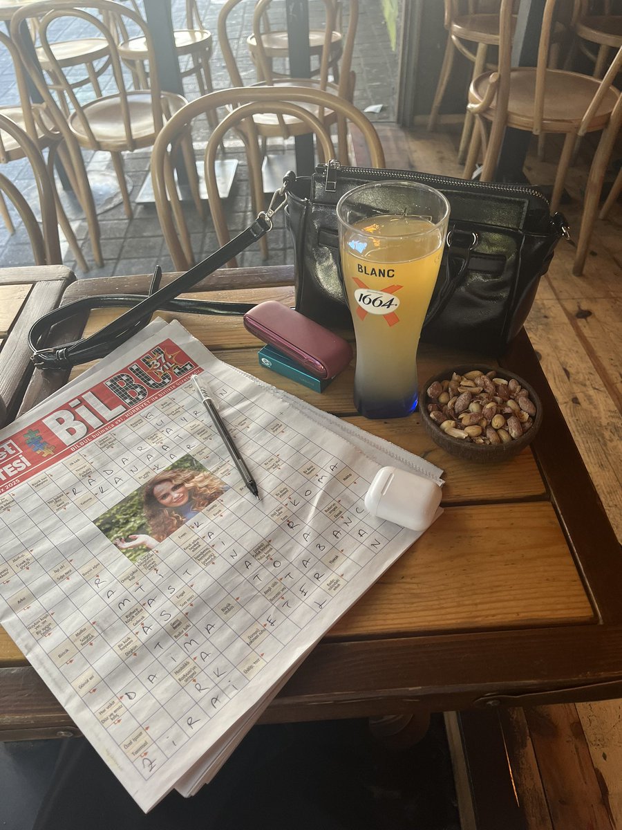 o kadar uzun suredir yalnizim ki self date isinde uzmanlastim