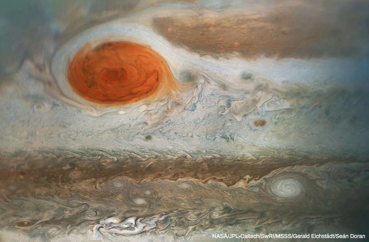 A giant storm on the Sun last year caused chaos in Earth orbit!
A giant storm on Jupiter inches its way around the planet!
We'll share details on these and a whole lot more, this week — on StarDate!

ow.ly/K93j50WsFAW