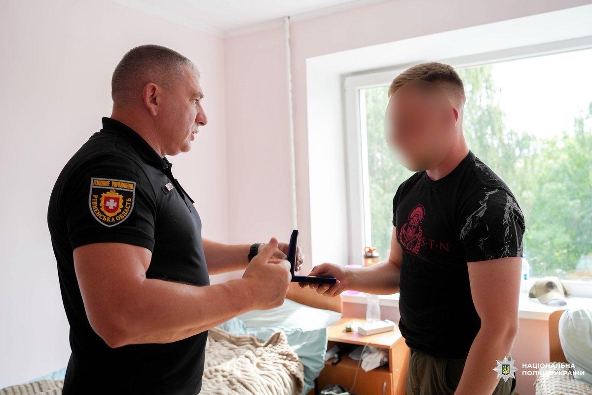 NPU_GOV_UA's tweet image. «У планах вилікуватися та скоріше повернутися до побратимів», — боєць стрілецького батальйону Рівненщини із позивним Граніт 💪 🇺🇦
🔗Деталі: bit.ly/46lVsNh
#stoprussia #police_at_war