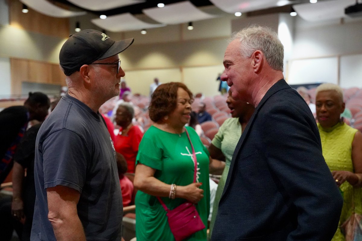 SenTimKaine's tweet image. Thank you to the Richmond NAACP, Urban League of Greater Richmond, SCLC, and others who came out last Saturday in Richmond to discuss President Trump and Republicans’ “Big, Ugly Bill,” which will kick people off their health insurance and cut SNAP. I will keep working to stand up…