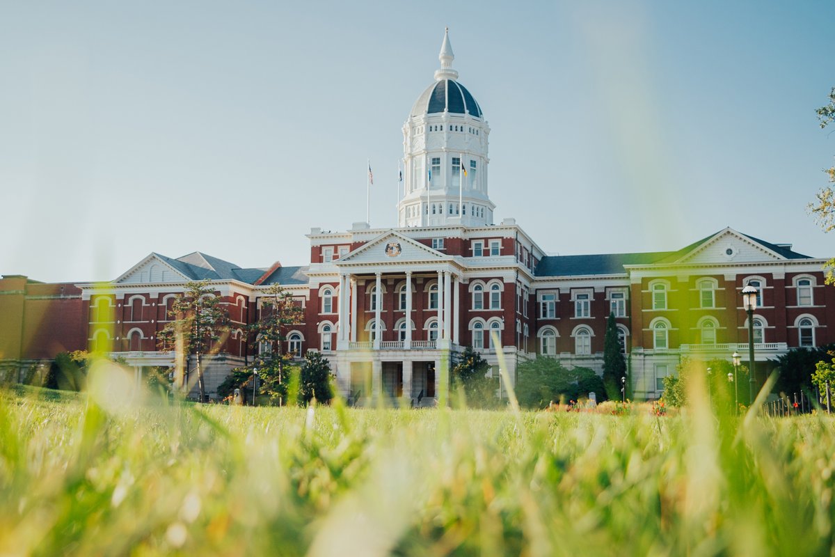 MizzouAlumni's tweet image. Don't you love a #Mizzou summer? We love Mizzou during every season, but campus really shines this time of year. Reply with your favorite spot on campus during the summer! ☀️