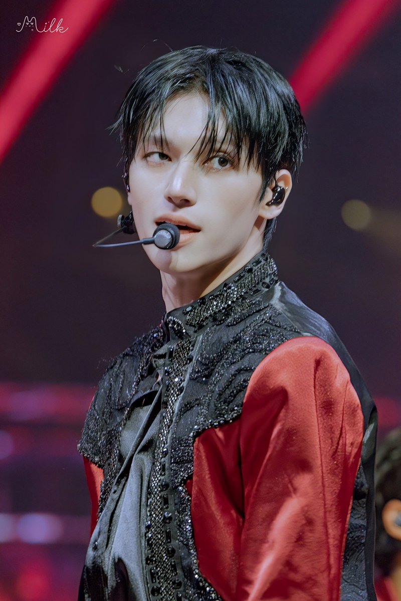 MiLKFactory1126's tweet image. Black prince
250716
#ateezinbaltimore #ATEEZInYourFantasy #ATEEZWorldTour2025 #WOOYOUNG #정우영 #ATEEZ #에이티즈 #In_Your_Fantasy @ATEEZofficial