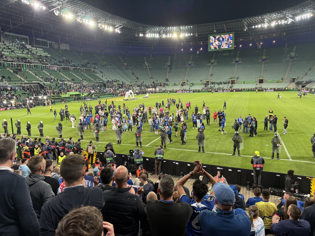 CharlieP2304's tweet image. 33 games in total
7 countries 🇨🇭 🇬🇷 🇩🇪 🇰🇿 🇩🇰 🇵🇱 🇺🇸
2 trophies won
And now a STH to top it all off 😀