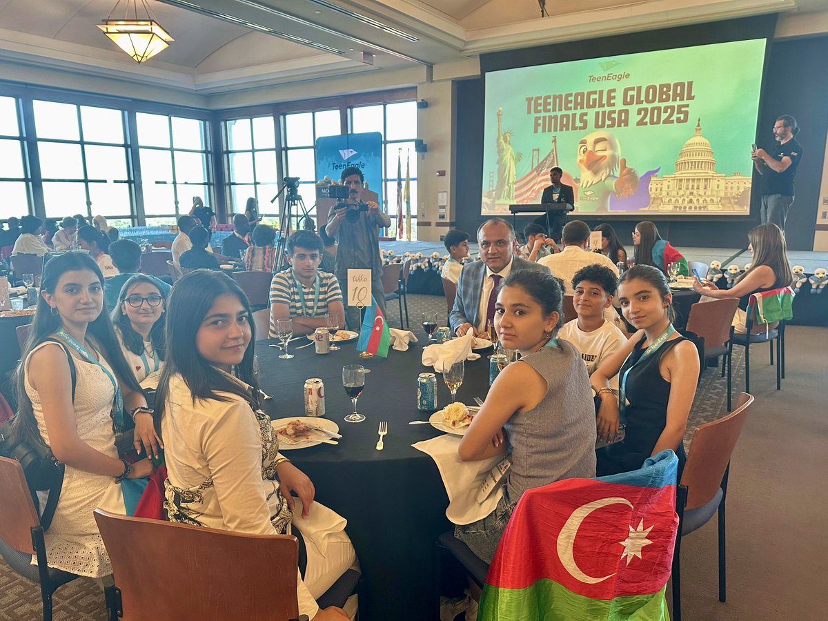azembassyus's tweet image. 🇦🇿 Azerbaijan shines on the global stage!
At the prestigious TeenEagle English Competition held in the U.S., Azerbaijani students triumphed among peers from 30 countries:
🏅 5 Gold
🥈 5 Silver
🥉 4 Bronze
🌍 1 student ranked 2nd in the world
We applaud our students’ excellence…