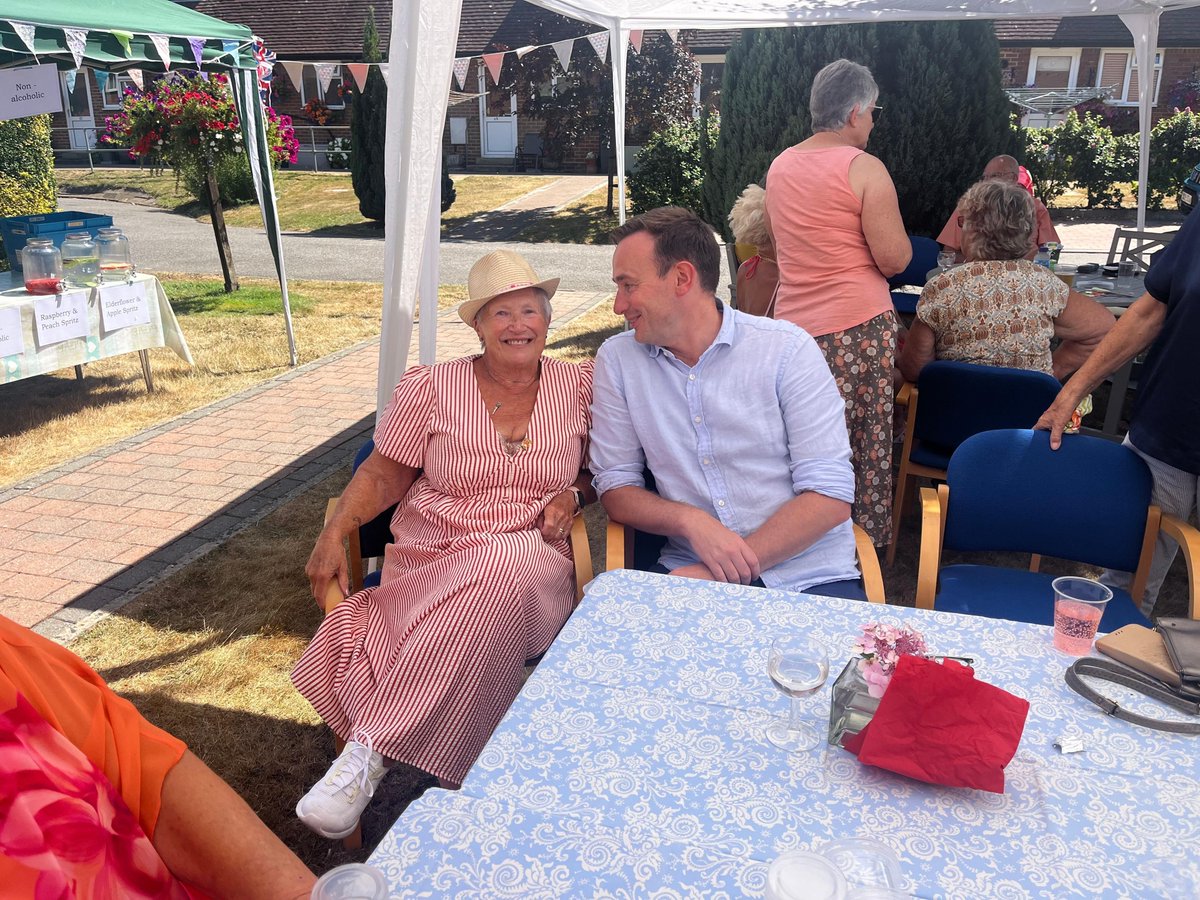 TomHayesBmouth's tweet image. It was lovely visiting Eventide Homes on Friday. The BBQ to celebrate the founders was immense, and it was especially great to make a new friend.