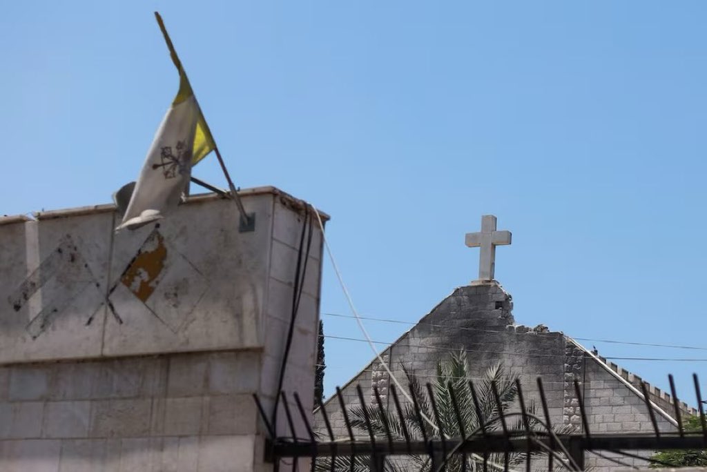 deusimpera's tweet image. Am I the only one who thinks they were deliberately аiming for the cross but missed?
With these pеоplе, there’s no such thing as a ‘mistake’, only failure.
The Vаticаn flag is flying in front of the church.