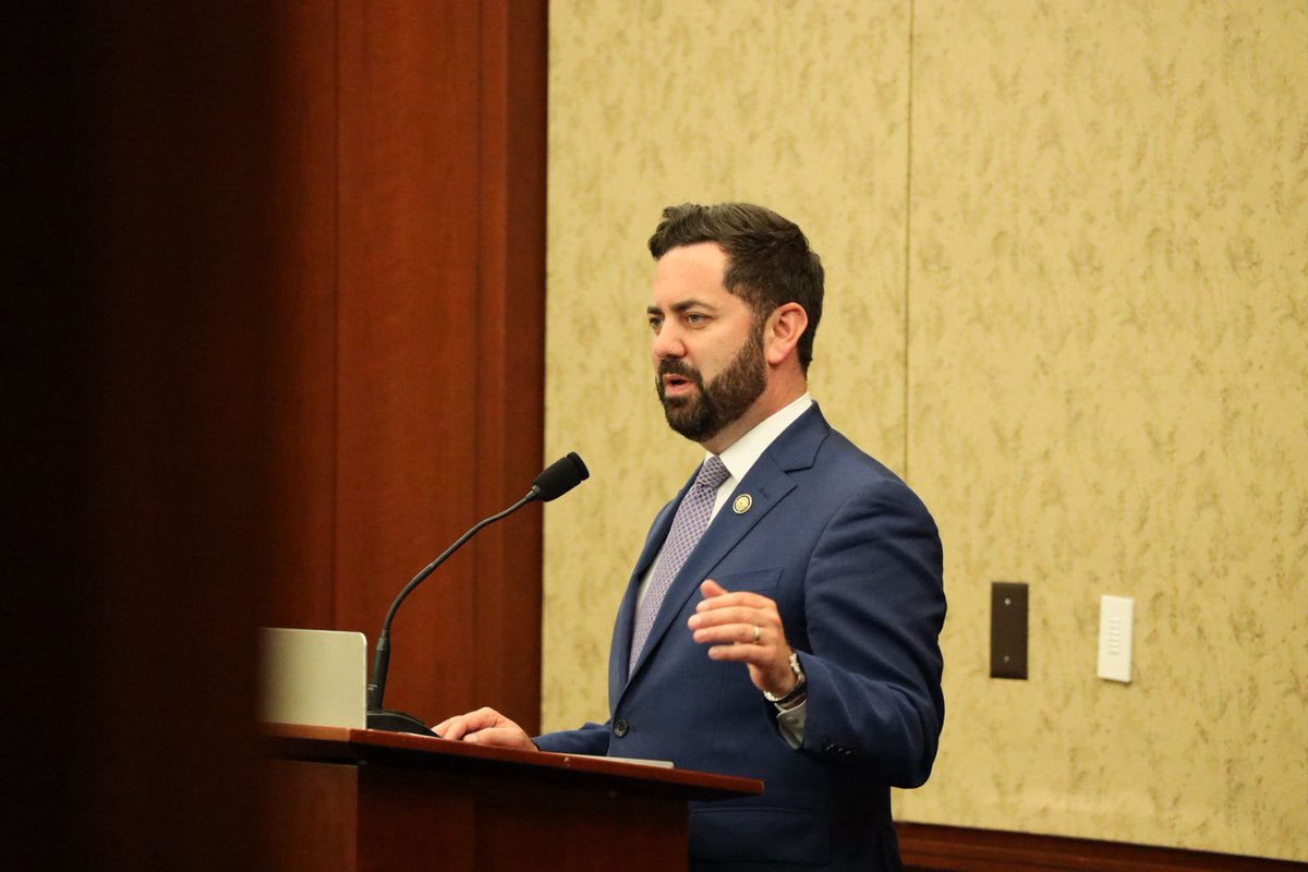 RepMikeLawler's tweet image. It was a pleasure to join the conversation at @AIPAC’s annual Summer Seminar Series last week. Thank you for the opportunity to join and for the engaging discussion.