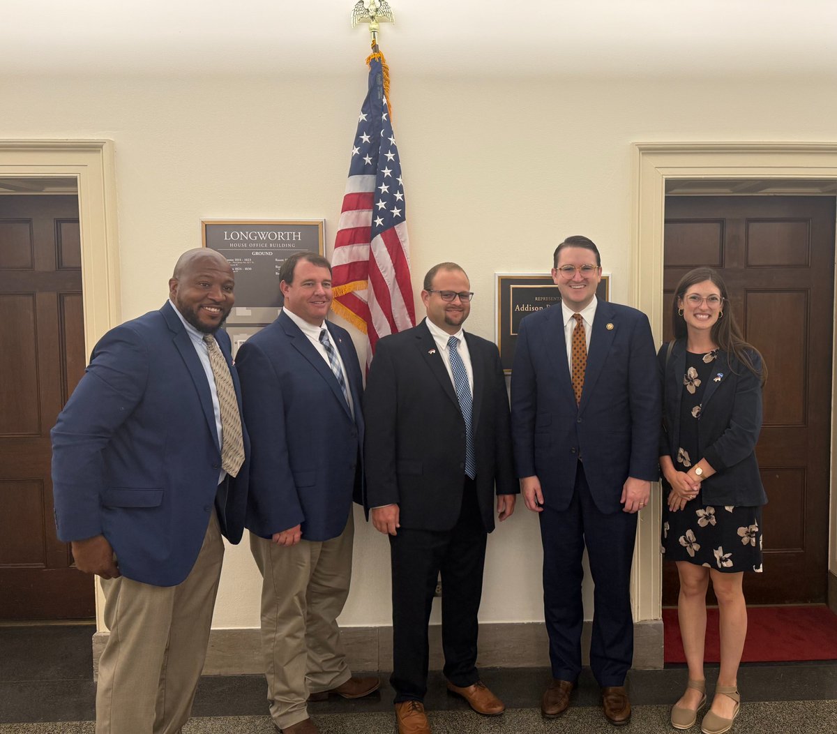 RepMcDowell's tweet image. As the home of the nation’s leading pork producers, it was great to meet with @ncpork to talk about supporting our hog farmers! 🐖
Lexington BBQ is number one!