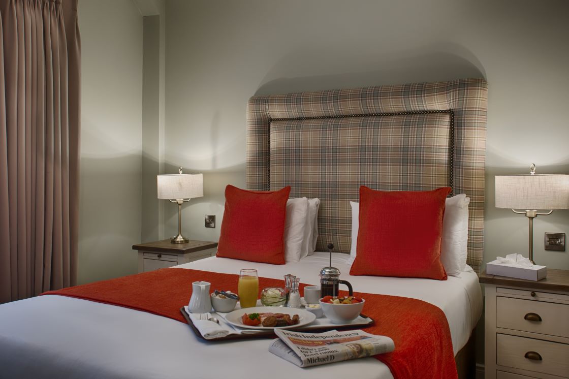 😎 The August Bank Holiday is a golden opportunity to soak up sunshine, explore rich heritage, and enjoy top-class hospitality, all without straying too far from home. 

Here are some of our top places to stay this August Bank Holiday 2025.
discoverboynevalley.ie/august-bank-ho…