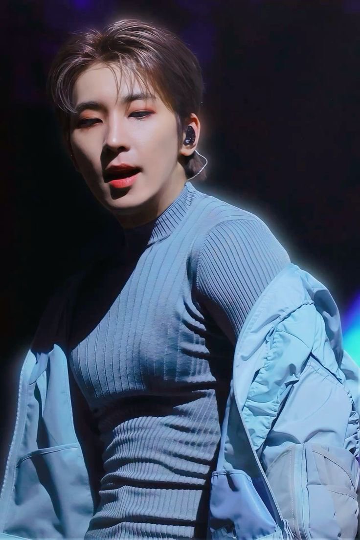 wonwoo was literally carved by gods✨